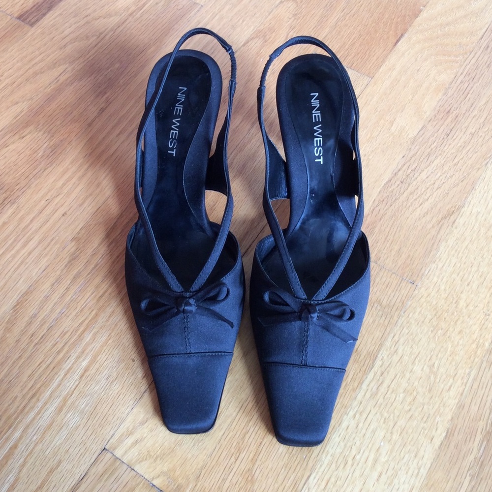 Women’s Nine West black sling back shoes